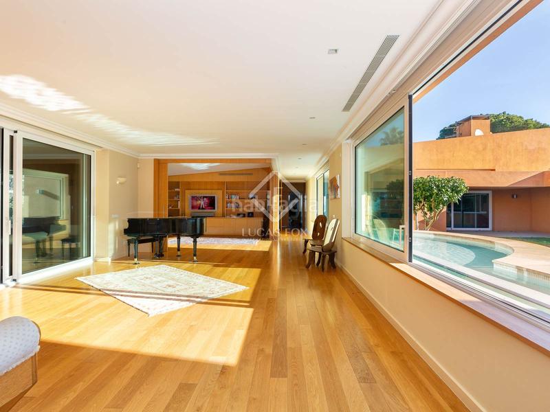 Foto 7b56be81-4153-4b6c-a55e-105f07d1b3c6. Chalet villa excepcional de 6 dormitorios en venta en aiguablava en Begur