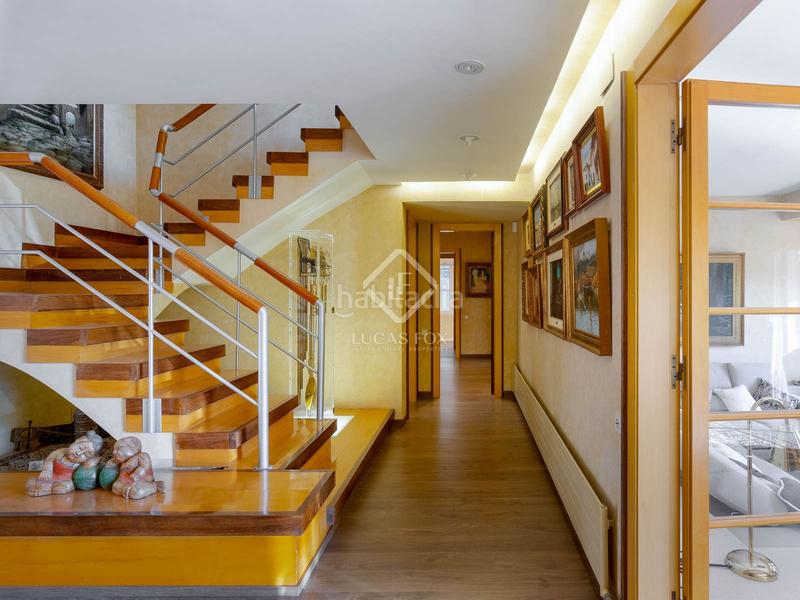 Foto 8f4fabb3-aef2-48e0-9e8e-443ba4f80efd. Chalet avec chauffage parking piscine dans Premià de Dalt