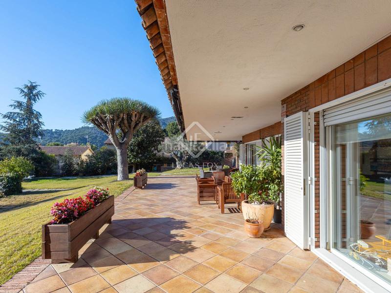 Foto a320909a-b0d6-4bad-85a6-559bd9f90590. Chalet avec chauffage parking piscine dans Premià de Dalt