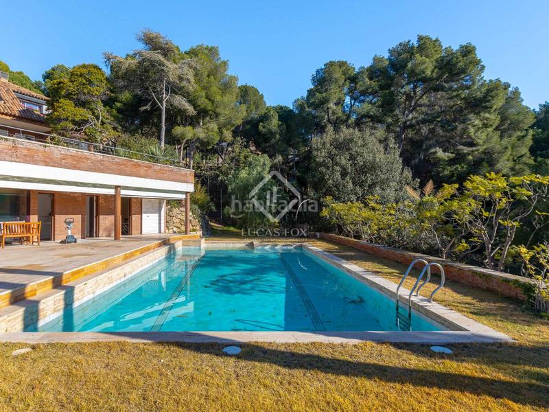 Foto b9a8a339-3d85-47e3-b135-9fc6375f4209. Chalet avec chauffage parking piscine dans Premià de Dalt