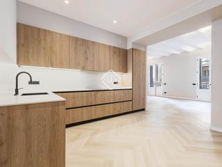 Pis a St. Pere - Sta. Caterina - El Born. En venta piso de tres dormitorios en excelentes condiciones en e