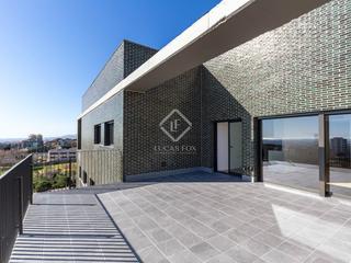 Lloguer Pis a Finestrelles. Ático de obra nueva con 4 dormitorios en alquiler en finestrelle