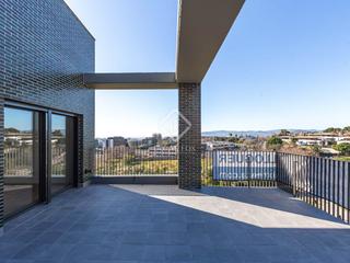 Alquiler Piso en Finestrelles. Ático de obra nueva con 3 dormitorios en alquiler en finestrelle