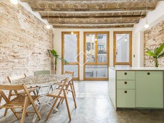 Ático en Vila de Gràcia. Ático en excelentes condiciones de 3 dormitorios con 43m terraza