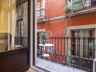 Pis a Gòtic. Piso en excelentes condiciones de 2 dormitorios en venta en góti