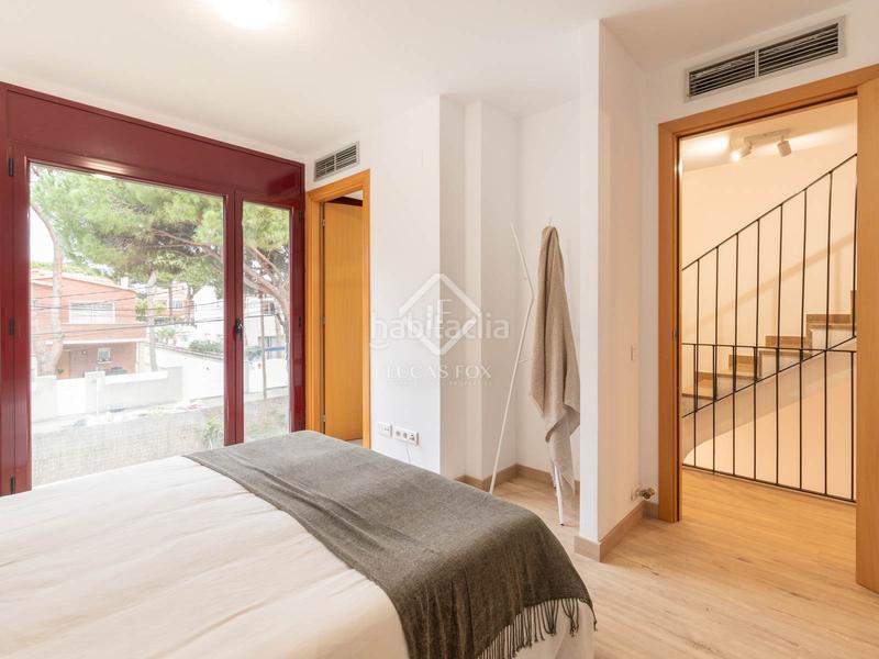 Foto 6c4b14aa-0fb6-4c3d-88ab-b8ee1c4c0a32. Chalet casa adosada de lujo en venta en La Pineda, , cerca de la playa en Castelldefels