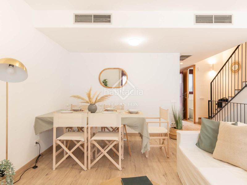 Foto 95987bed-b023-477e-a3c2-2db68afcddc6. Chalet casa adosada de lujo en venta en La Pineda, , cerca de la playa en Castelldefels