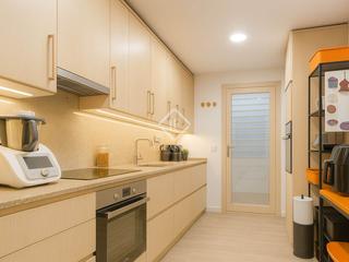 Pis a Centre. Piso en excelentes condiciones de 3 dormitorios en venta en sant