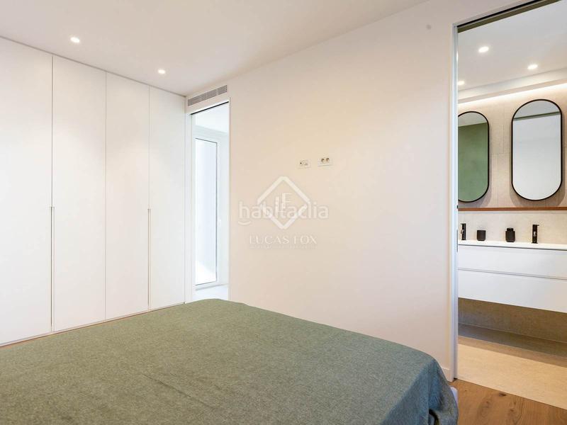 Foto 69ac43a4-2703-43da-bd50-ff8d554d805b. Chalet villa completamente renovada con vistas panorámicas al mar de 5 dormitorios con 143m terraza en venta en Bellamar en Castelldefels
