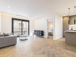 Pis a Sants. En venta piso en excelentes condiciones en sants, con dos dormit