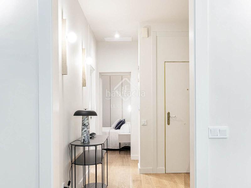 Foto 11d534ef-0374-482e-a5ea-e612e58ca4a4. Piso  en excelentes condiciones de 2 dormitorios en venta en Sant Antoni, en Barcelona