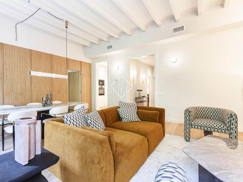 Foto 40f38fac-db94-49eb-9526-59c8a35a6ce2. Piso  en excelentes condiciones de 2 dormitorios en venta en Sant Antoni, en Barcelona