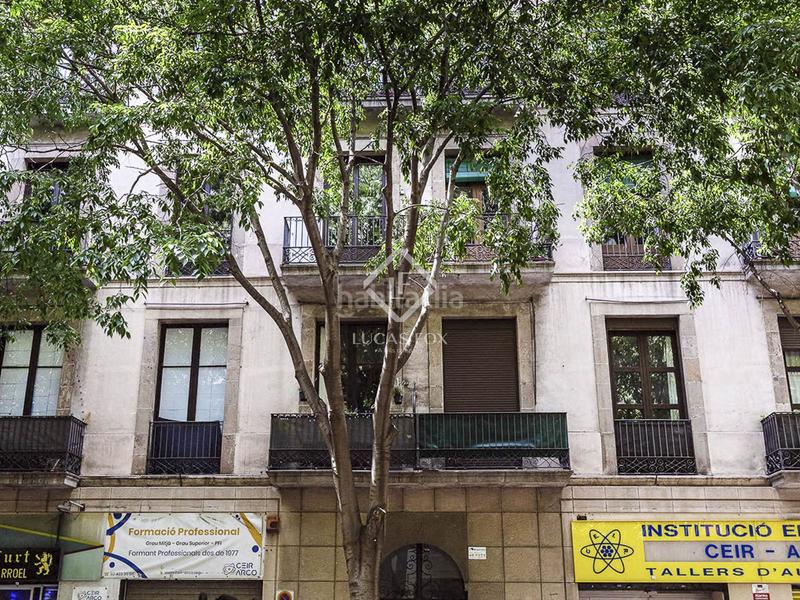 Foto 41ed3536-e797-4ed8-8788-41dd6ac1ce51. Piso  en excelentes condiciones de 2 dormitorios en venta en Sant Antoni, en Barcelona