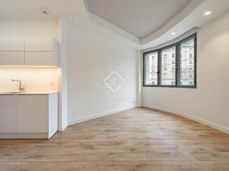 Foto 2617a712-f827-4c11-b90b-cff46b3fff67. Piso en venta piso de dos dormitorios con terraza de 10m en leixample izquierdo en Barcelona