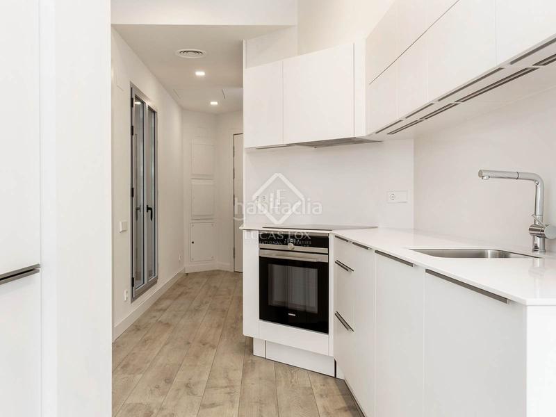 Foto 7a7753ce-0256-4136-8b70-e72870dc74fd. Piso en venta piso de dos dormitorios con terraza de 10m en leixample izquierdo en Barcelona