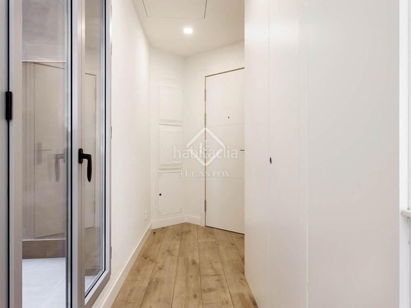 Foto ad4f1e80-c26b-4da2-83a0-b254b0574010. Piso en venta piso de dos dormitorios con terraza de 10m en leixample izquierdo en Barcelona