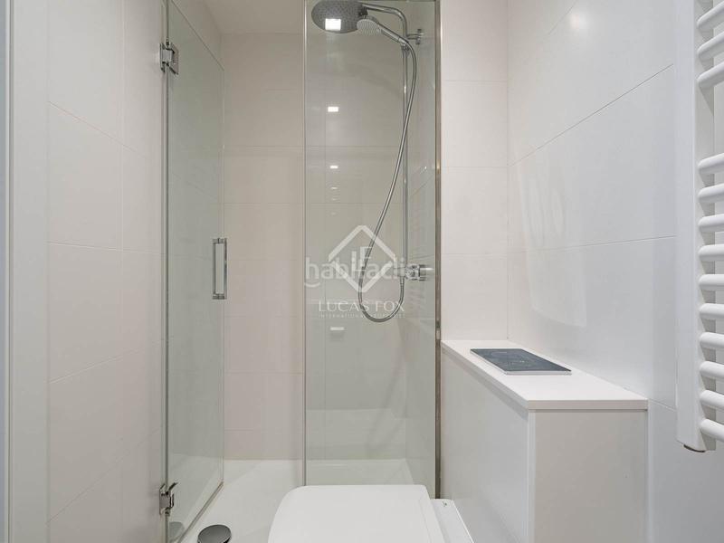 Foto ede9311e-1334-4386-8497-f4fe46400435. Piso en venta piso de dos dormitorios con terraza de 10m en leixample izquierdo en Barcelona