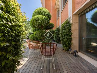 Xalet a Sant Gervasi - Bonanova. Impresionante casa en el complejo de torre vilana, con terraza y