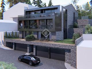 Chalet in La Massana. Casa adosada de obra nueva con 4 dormitorios y jardín de 186 m e