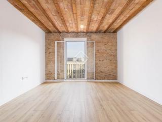 Piso en Raval. Piso en excelentes condiciones de 2 dormitorios en venta en eixa