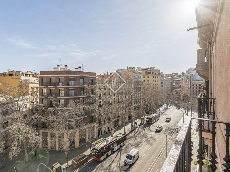Foto d5023701-bab0-46a8-8f11-8a6d1f86a910. Piso  en excelentes condiciones de 2 dormitorios en venta en eixample izquierdo en Barcelona