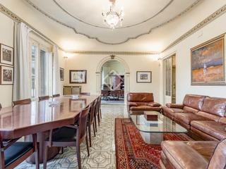 Piso en Dreta de l´Eixample. En venta piso de diez dormitorios en leixample derecho, barcelon