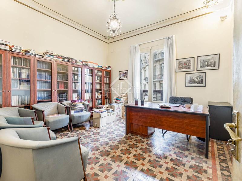 Foto 9a9e154f-474b-44dc-b6fa-534d5ba331ec. Piso en venta piso de diez dormitorios en leixample derecho, en Barcelona