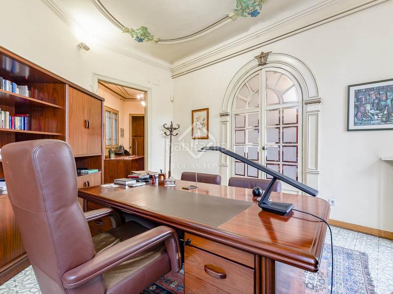 Foto 9e42d234-9dff-46bd-912e-1505b3dc9e11. Piso en venta piso de diez dormitorios en leixample derecho, en Barcelona