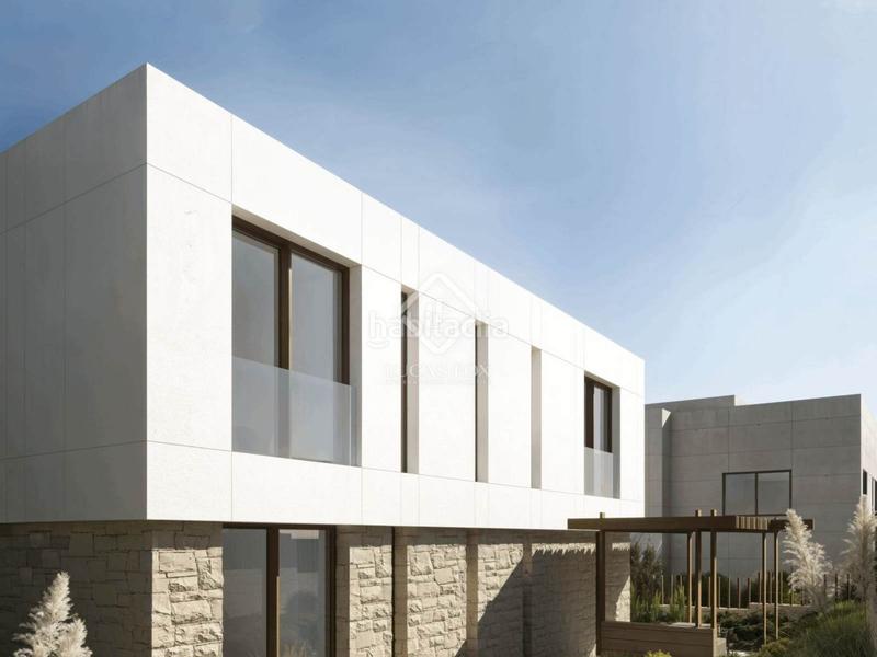 Foto e2810574-a984-4002-8b97-66b53bc7a22d. Chalet con riscaldamento parcheggio piscina in Teià