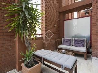 Appartement à Diagonal Mar i el Front Marítim del Poblenou. En venta dúplex de cuatro dormitorios y terraza de 18 m2 en diag