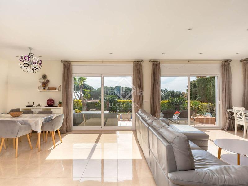 Foto 40a71065-fe6f-41d2-b372-565201fedb7f. Chalet with heating parking pool in Canyelles Lloret de Mar