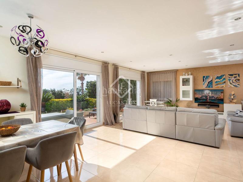 Foto 77de1126-0ed4-4cd1-a23d-8dbe65710551. Chalet with heating parking pool in Canyelles Lloret de Mar