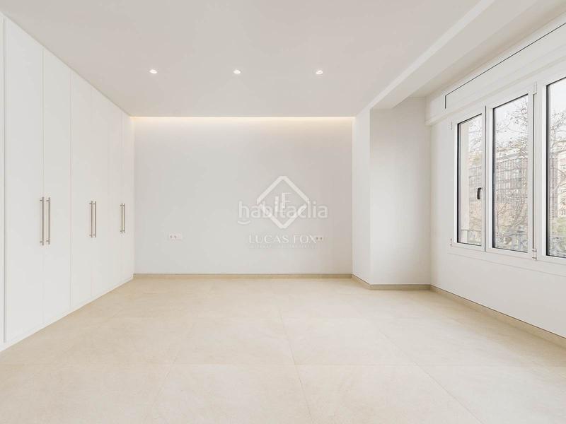 Foto 450ce170-5e84-42b5-98c0-c765ded10c17. Piso exclusivo y amplio piso en avenida diagonal con vistas a francesc macià en Barcelona