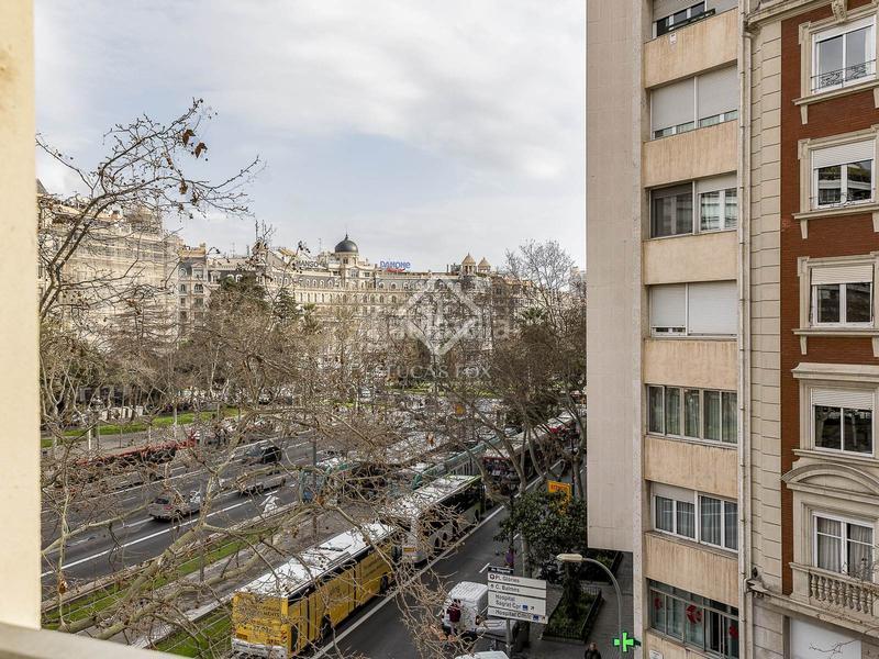 Foto 55e7edab-9d33-456e-aef4-f2cc662dd4d6. Piso exclusivo y amplio piso en avenida diagonal con vistas a francesc macià en Barcelona