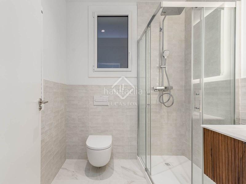 Foto 5e9fcce9-3d31-4031-8ab8-b6befd892645. Piso exclusivo y amplio piso en avenida diagonal con vistas a francesc macià en Barcelona