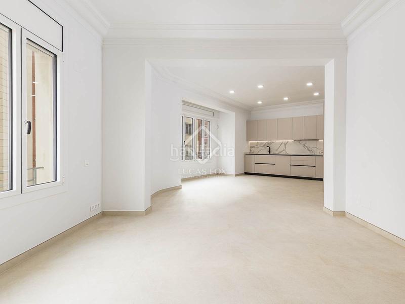 Foto 7361de32-3cbb-44bf-aa94-0a37b4176d46. Piso exclusivo y amplio piso en avenida diagonal con vistas a francesc macià en Barcelona