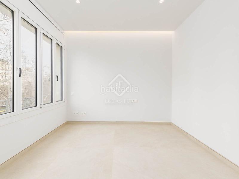 Foto 94c276dd-38da-429e-9bf0-802d3113bc7a. Piso exclusivo y amplio piso en avenida diagonal con vistas a francesc macià en Barcelona
