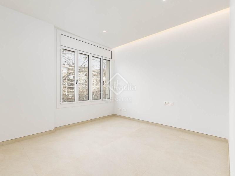 Foto c09bdb69-d920-4256-ab6b-a62e4c1058fa. Piso exclusivo y amplio piso en avenida diagonal con vistas a francesc macià en Barcelona