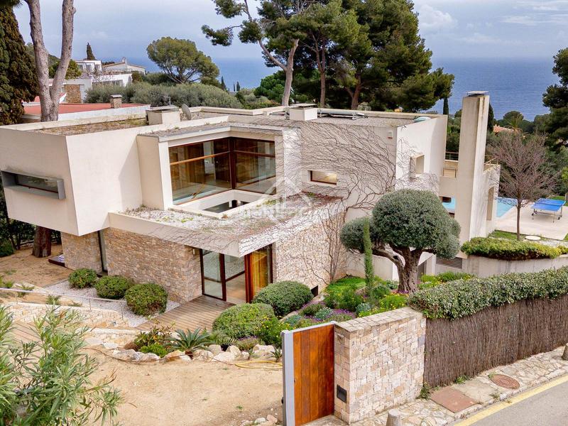 Foto 087a3f9e-c612-435b-8fb4-8c2776cdb44e. Chalet con riscaldamento parcheggio piscina in Fornells-Aiguablava Begur