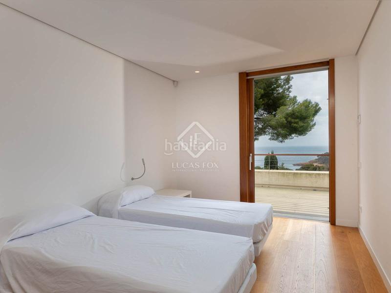 Foto 45f3f0e1-c21f-43dc-9cf0-7c52a0fd7e78. Chalet con riscaldamento parcheggio piscina in Fornells-Aiguablava Begur