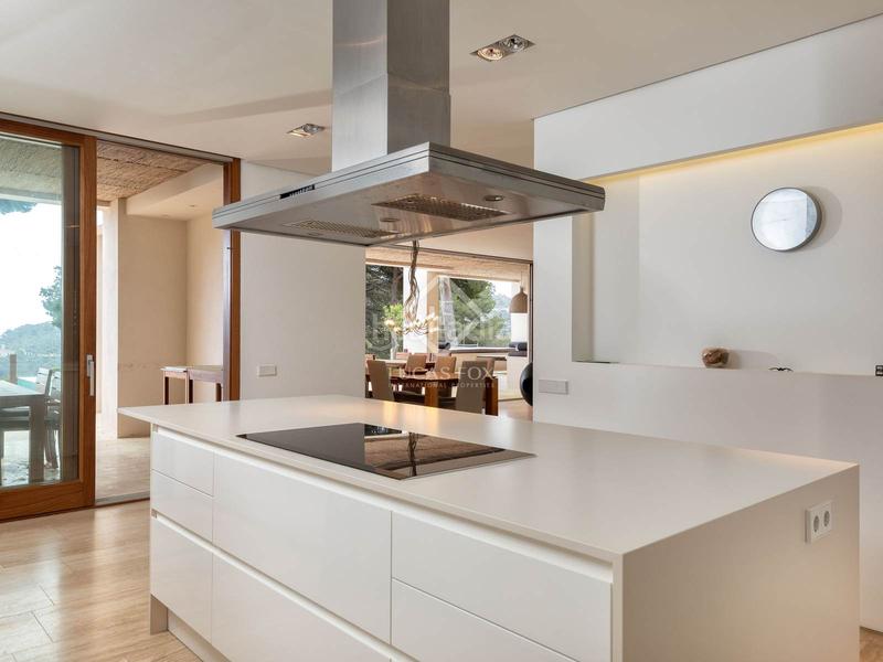 Foto 7d92cce9-137d-4537-b488-86e3fc84cb05. Chalet con riscaldamento parcheggio piscina in Fornells-Aiguablava Begur