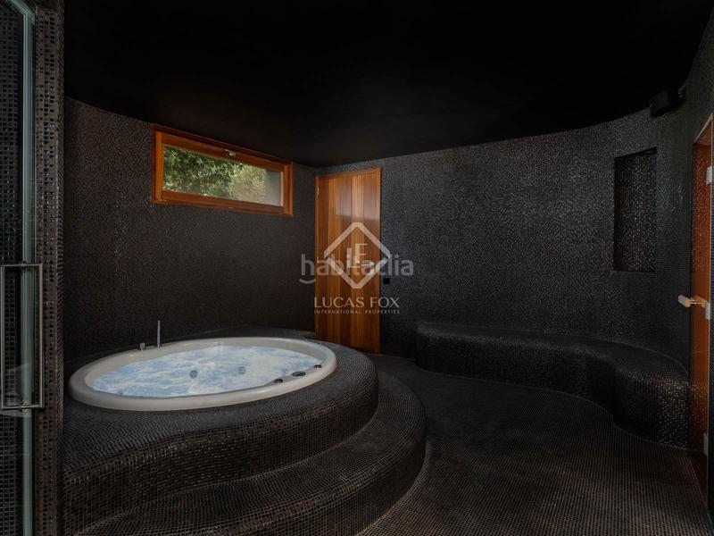 Foto e32bb1ad-e27b-4173-bf25-995b24f26d5d. Chalet con riscaldamento parcheggio piscina in Fornells-Aiguablava Begur