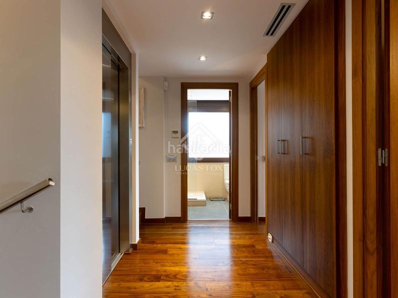 Foto 14ba2d3e-6966-408a-b85d-1e2a1aebcbe1. Chalet casa villa en excelentes condiciones de 4 dormitorios en venta en Vallromanes