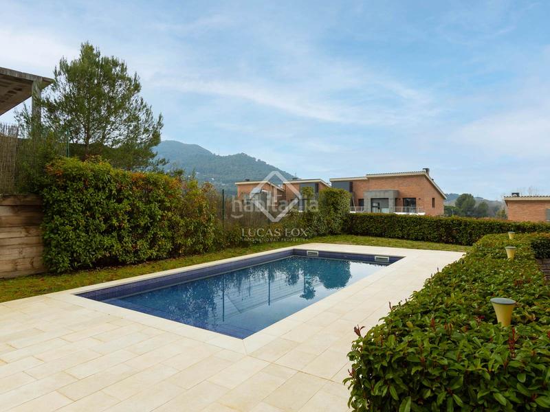 Foto 17fd72b2-f669-4aa2-893f-f45fba31f07f. Chalet casa villa en excelentes condiciones de 4 dormitorios en venta en Vallromanes