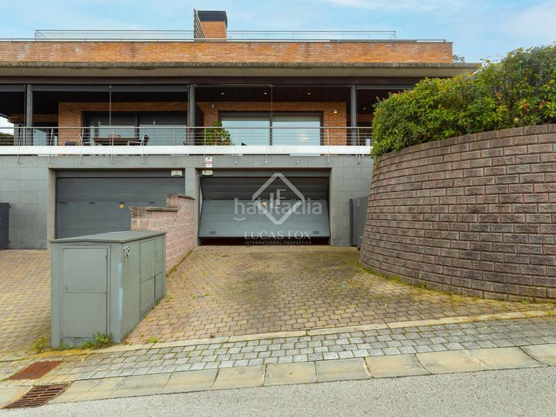 Foto cc117f9c-93d5-4653-b670-3b7b7ae0b7a2. Chalet casa villa en excelentes condiciones de 4 dormitorios en venta en Vallromanes