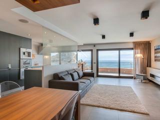 Pis a Tossa de Mar. Piso de 3 dormitorios en primera línea de playa, en venta en tos
