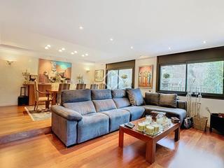 Chalet in La Massana. Casa unifamiliar de 4 dormitorios con 271 m de jardín en venta e