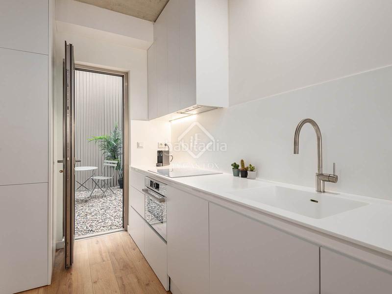 Foto ef2ce29c-7509-4b54-9699-531c887f59a4. Pis amb calefacció a Raval Barcelona