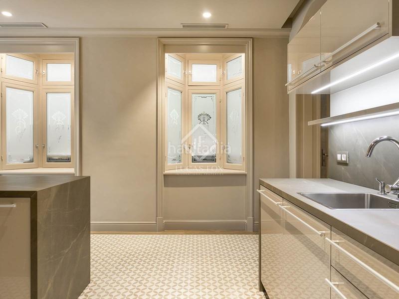 Foto 9df7b629-13a1-4df0-865e-4b3f42ba9b7c. Alquiler piso exclusivo piso sin amueblar, con vistas a passeig de gràcia, en alquiler en Barcelona