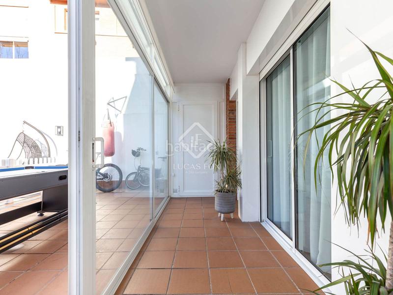 Foto f6c37fb7-1962-41ac-9ad8-41f98dd9f491. Appartamento con parcheggio piscina in Centre Sant Just Desvern